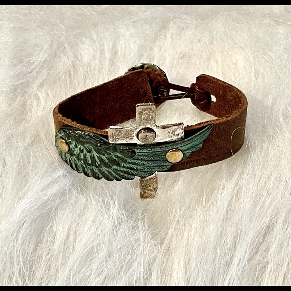 NEW w/o tags Bracelet-Leather & metal